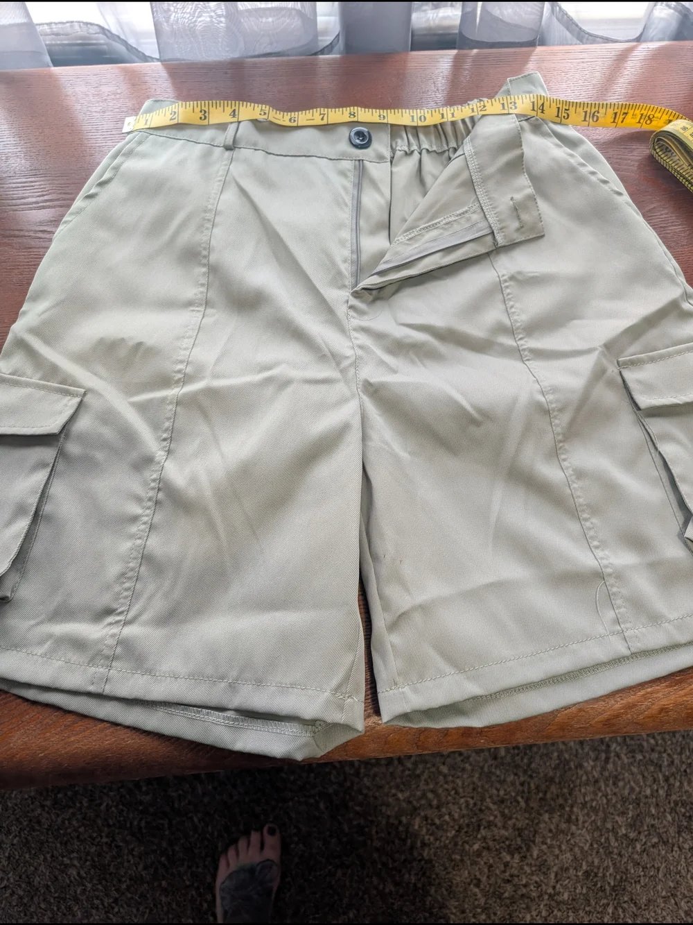 Women's Lightweight Cargo Shorts in Light Sage